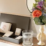 Royal Madeleine &