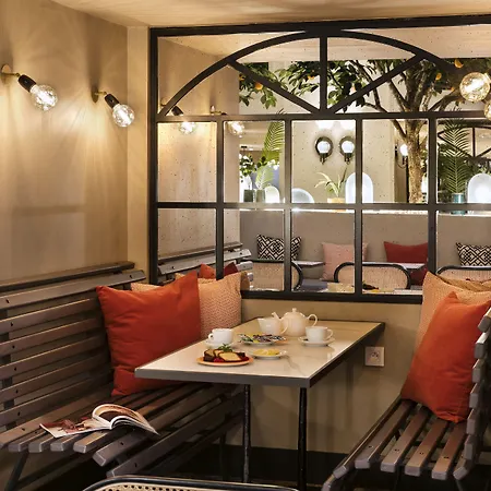 Royal Madeleine & 4*