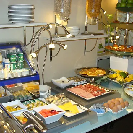 Royal Madeleine & Hotel 4*
