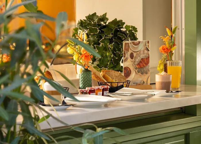 Hotel Royal Madeleine & 4*