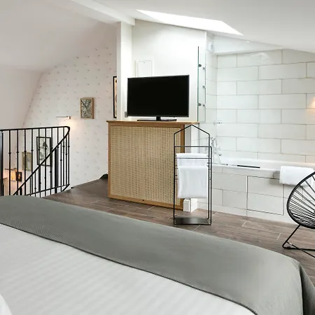 Hotel Royal Madeleine & 4*