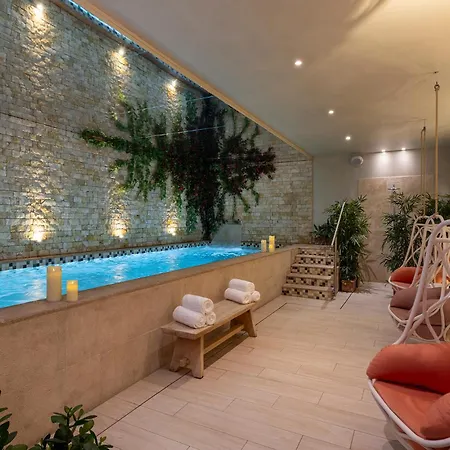 Royal Madeleine Hotel&spa Hotel