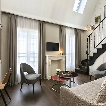 Royal Madeleine & מלון 4*