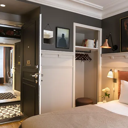 Hotel Royal Madeleine & 4*