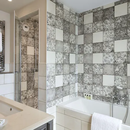 Royal Madeleine & 4* פריז