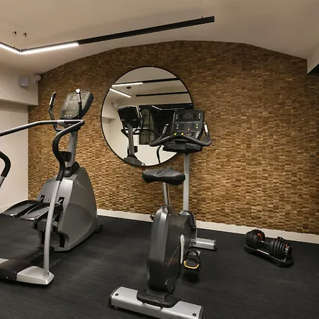 Royal Madeleine & 4* Parigi