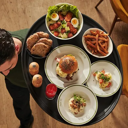 Royal Madeleine & 4* פריז