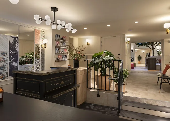 Hotel Royal Madeleine & 4*