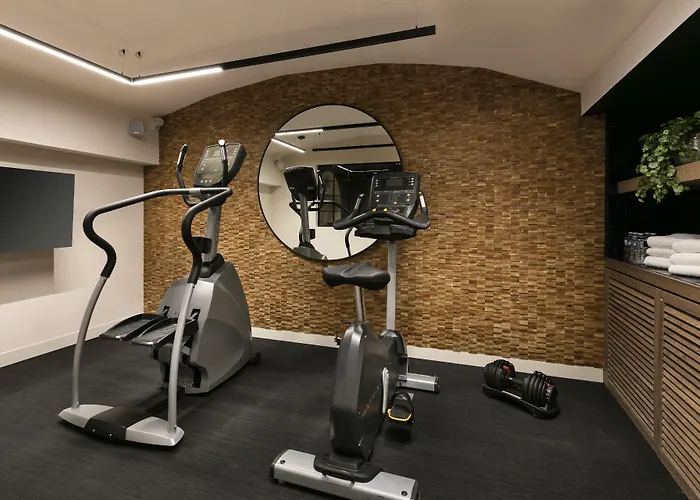 Royal Madeleine & 4* Paris