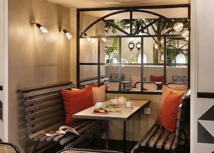 Royal Madeleine & 4*