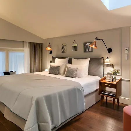 Royal Madeleine & Отель